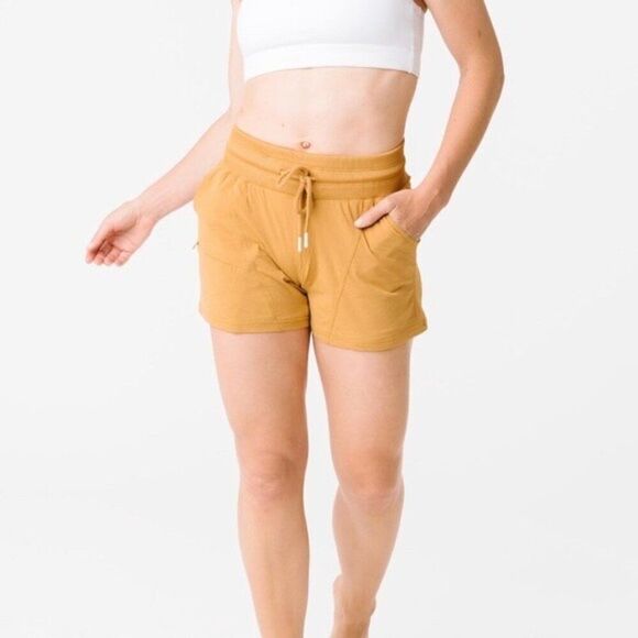 Zyia Active Stretch Sporty Outdoor canyon Shorts Mustard Yellow Size XXXL - Picture 4 of 14